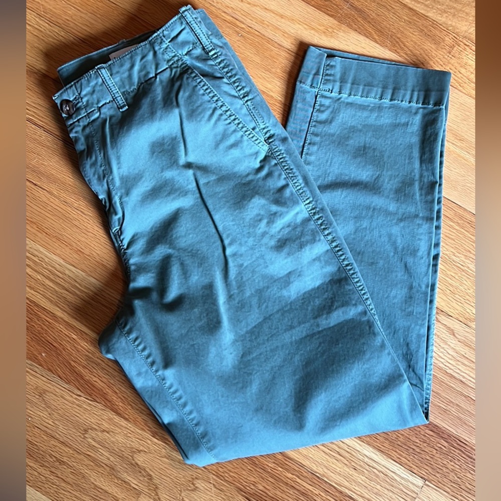 Gap Straight Khakis Bundle! Size 6